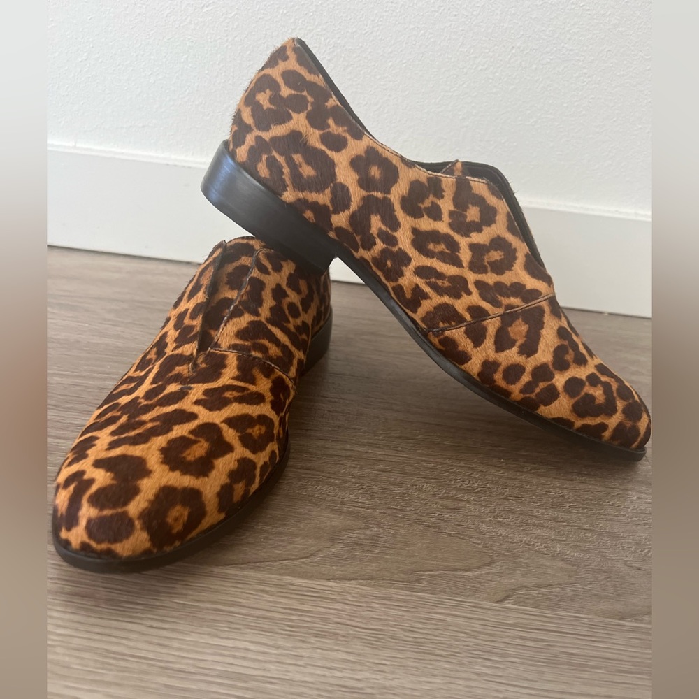 1 state cow hair Oxford Never worn!
